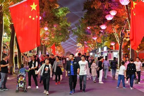央视直播西安庆祝新中国成立70周年主题灯光秀