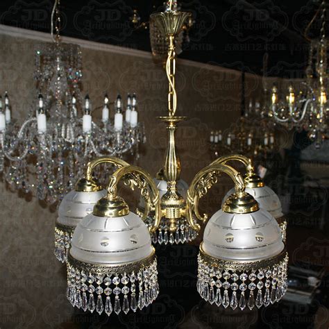 水晶灯_小学作文500字[摘抄6则]