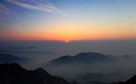 什么时间爬泰山能看到日出