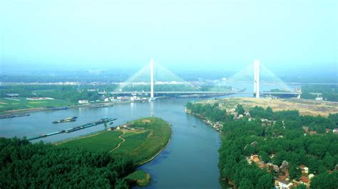 流经扬州的一段大运河是??