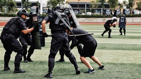 谁有蒙面武警和蒙面特警的图片