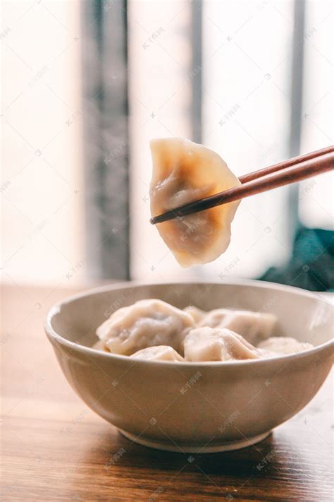 家乡的特色美食-饺子作文300字[优秀7则]