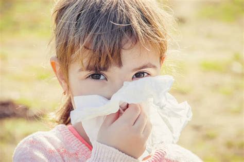 冷空气过敏性鼻炎吃什么中成药