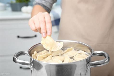 煮速冻水饺的正确方法