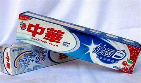 中华牙膏中哪些具有美白功效的呀???我想买回来用一下!