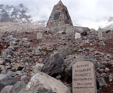 世界上距离地心第一远的高峰：钦博拉索山