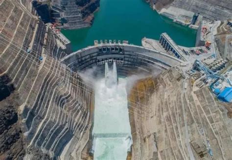 中国“最大”的发电站，发电容量2250万千瓦，位居世界第一