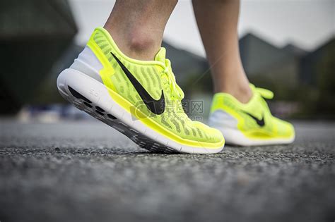 NIKE最新的款式那點(diǎn)找的到`圖也可以