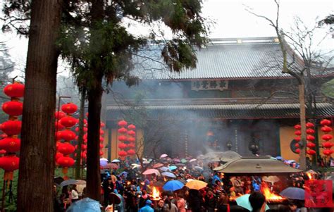 杭州旅行为何去杭州灵隐寺的少了？曾经清净灵气，如今不来第二次