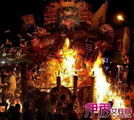 七月十五子时出生的女人