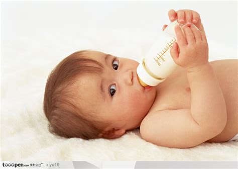十个月婴儿不爱喝奶怎么办