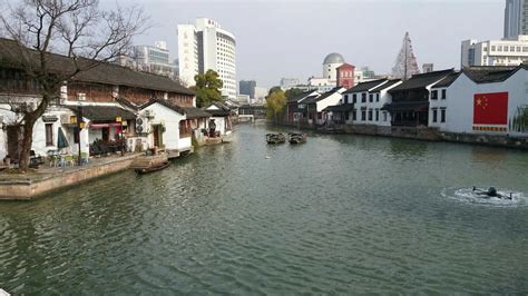 湖州有衣裳街古戏台在湖州的哪个方位