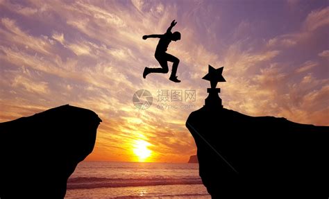 表达成功不骄傲的句子