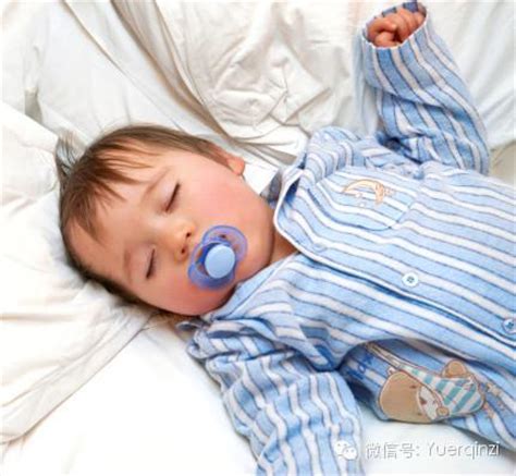 婴儿冬季易患“闷热窒息综合征”