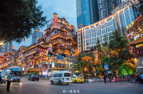 中国最“勤快”的城市，十几个网红景点很热门，它就是山城重庆