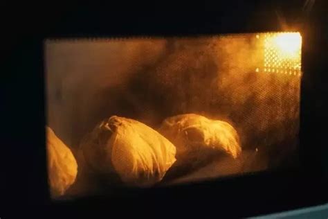 微波炉烤红薯为什么要用纸包住