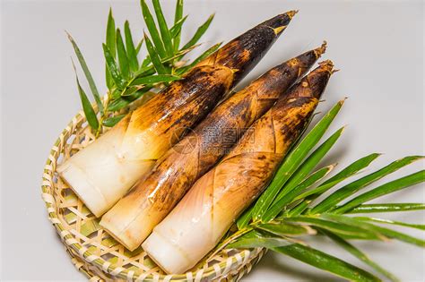 誰(shuí)能幫我寫一<下洛陽(yáng)樓記 title=