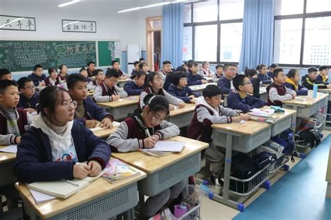 一起中学老师可以看到学生是否抄作业?