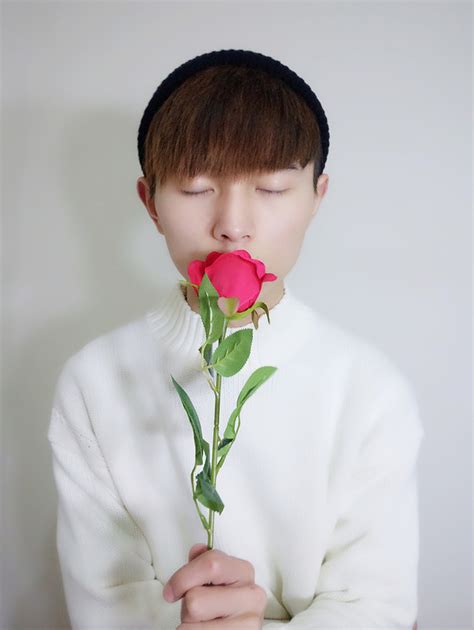 马婉宁的心情微信说说（共计107条）