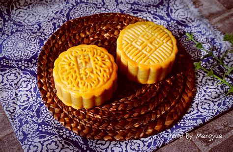 蓮蓉蛋黃月餅怎么做？