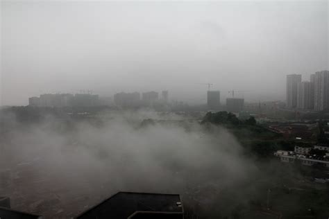 表示雨天雾霾的说说