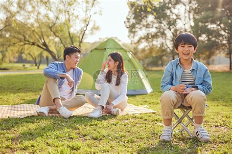 一家三口亲子照创意