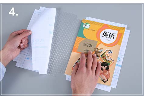 第一次包书皮_小学写事作文300字（汇总6则）