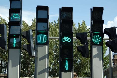 交通信号灯哪家比较好呢?