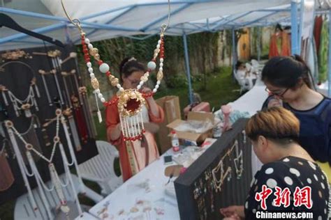 文化集市兴起背后：当中国传统美学“遇见”时尚潮流