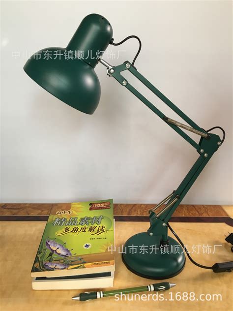 我的小台灯_二年级说明文200字（共计5篇）