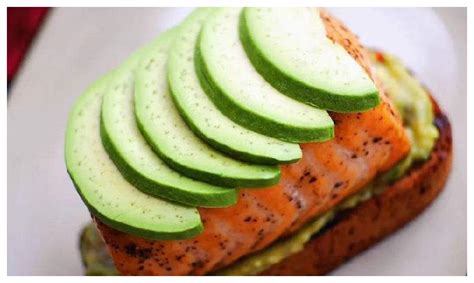 贝亲牛油果抚触油好吗