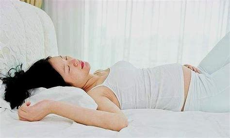 怀孕期间孕妇的睡姿有讲究吗
