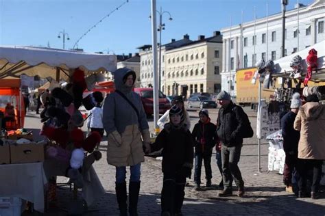 芬兰赫尔辛基，带你逛逛1888年的古老集市
