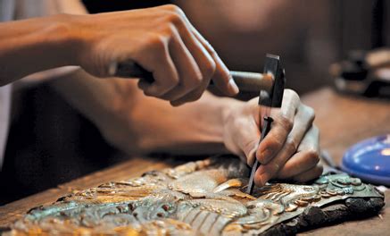大理那里有银器首饰加工的地方?