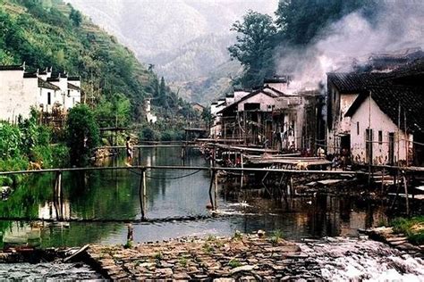 有谁能告诉我江西省有哪几个市和哪几个区,要详细一点的哦