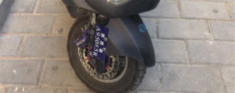 汽車的碼表不動,里程表也不顯示,是哪里出問題?