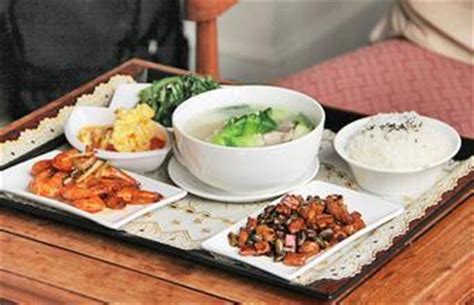 月子餐30天食谱摆盘