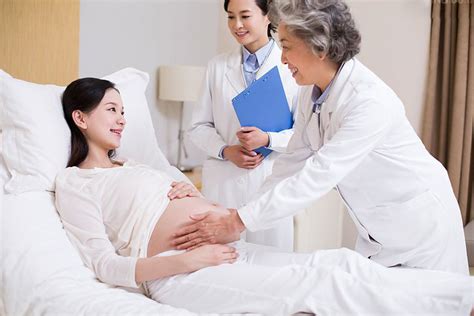 孕妇4次胎检正常产下畸形儿