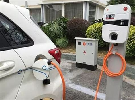新能源汽车家用充电攻略 新能源汽车用家用电充电