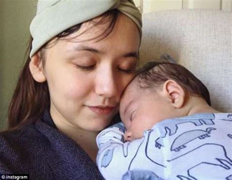 如果你老婆生孩子你是选择顺产还是选择剖腹产？为什么？