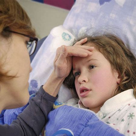 宝宝发热出汗后怎么护理