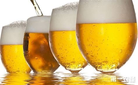 果啤中嘌呤含量是普通啤酒的多少?痛风患者能少量喝点吗?