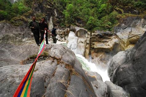 藏布巴东瀑布群，是我见到最为壮观的瀑布了！
