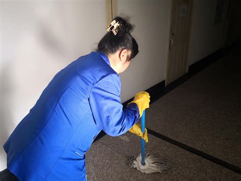 清洁工阿姨你最美-人物作文450字(共10则)