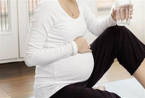 怀孕了胃总是反酸怎么回事