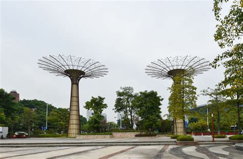 雷岗公园有什么地方好玩