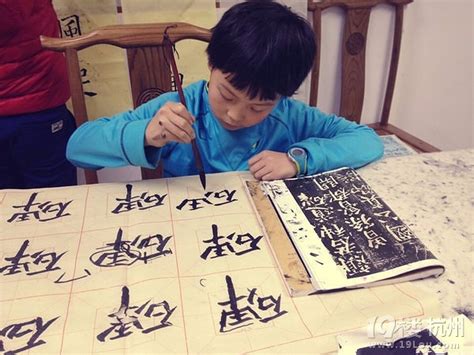 三岁宝宝适合上什么兴趣班