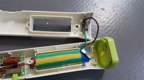 請問如何維修電蚊拍