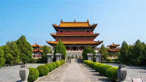 许昌的地理位置在哪里?