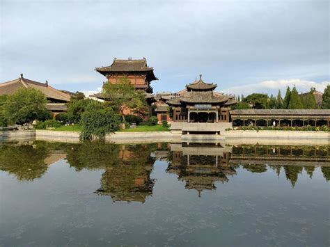 崂山华严寺的导游词
